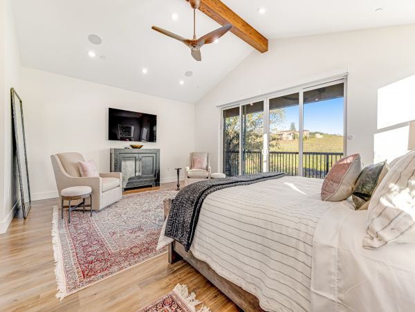 Luxury 3 Bedroom Home with Pool & Spa in Healdsburg