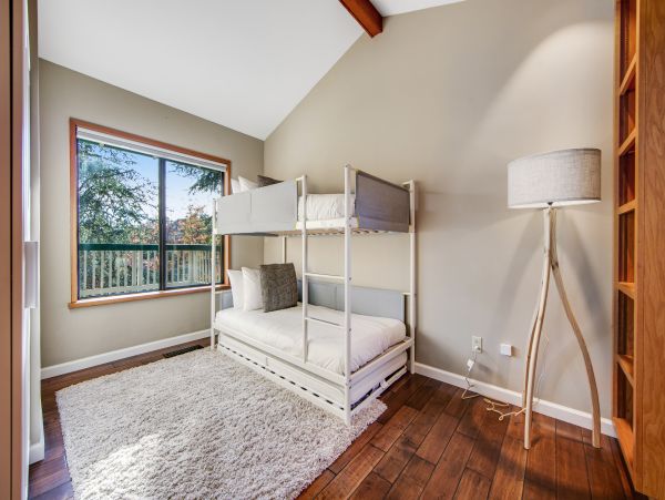 Luxurious 3 Bedroom Home with Spa in Santa Rosa