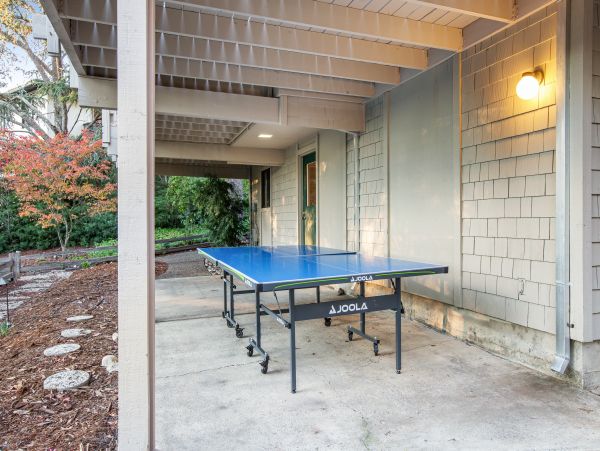 Luxurious 3 Bedroom Home with Spa in Santa Rosa