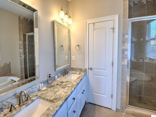 Beautiful 8 Bedroom Vacation Home in Isle of Palms