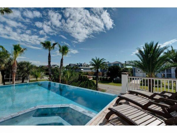Isle Of Palms Home 1019765