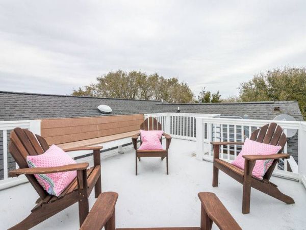Charming Four Bedroom Isle of Palms Vacation Rental Home