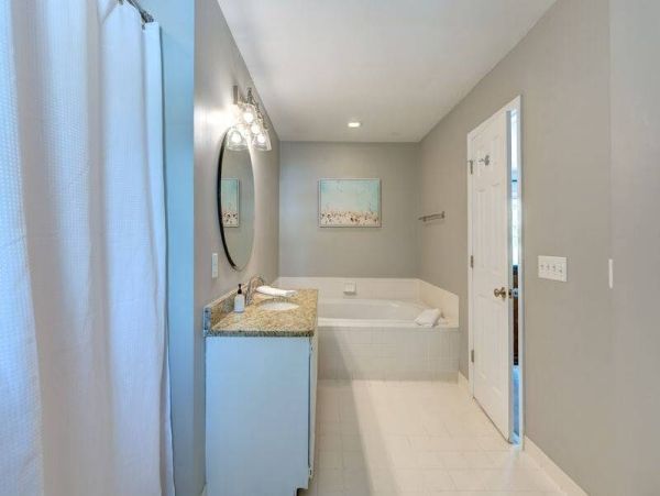 Charming Four Bedroom Isle of Palms Vacation Rental Home