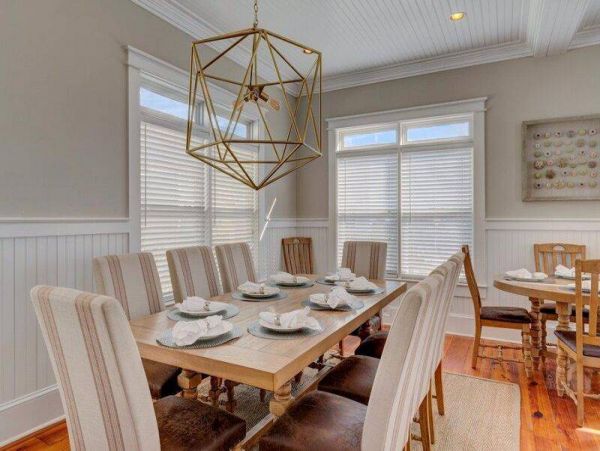 Island-Style Vacation Rental with 8 Bedrooms in Isle of Palms