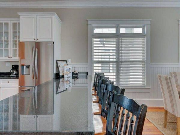 Island-Style Vacation Rental with 8 Bedrooms in Isle of Palms