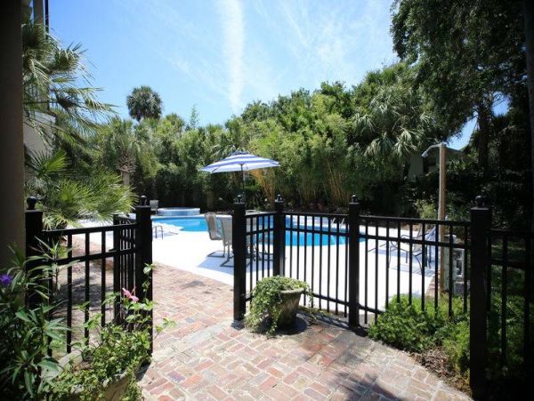 Mediterranean Luxury 8 Bedroom Vacation Home