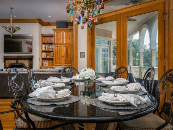 Mediterranean Luxury 8 Bedroom Vacation Home
