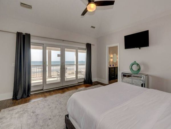 Isle Of Palms Home 1019772