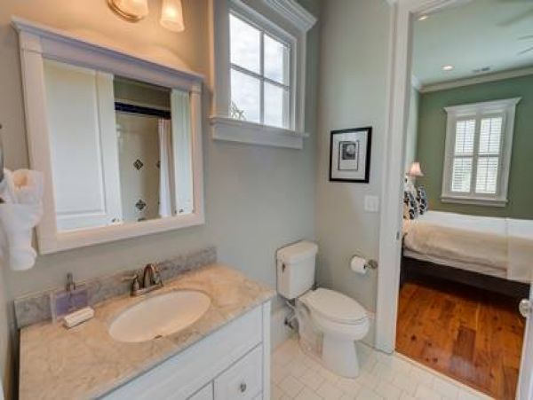 Spacious Five Bedroom Vacation Rental in Isle of Palms