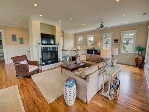 Spacious Five Bedroom Vacation Rental in Isle of Palms