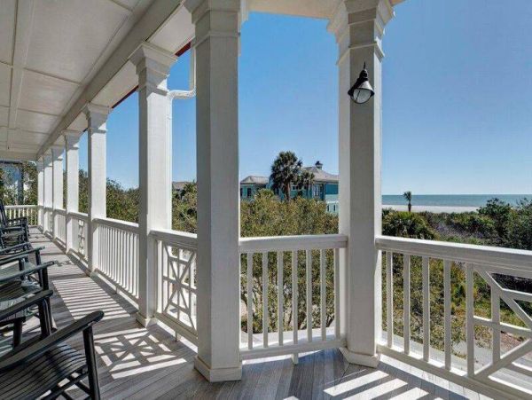 Beach Views Exceptional Interior Isle of Pine Vacation Home
