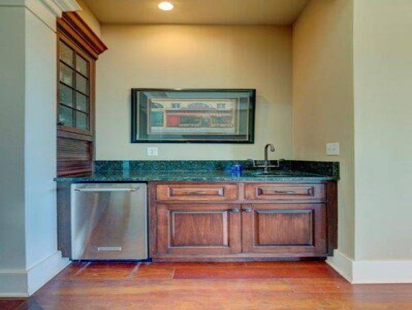 Beach Views Exceptional Interior Isle of Pine Vacation Home