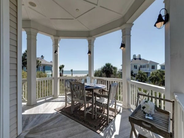 Beach Views Exceptional Interior Isle of Pine Vacation Home