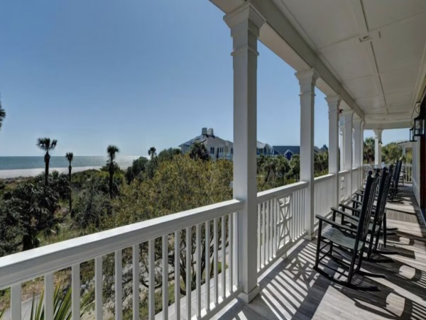 Beach Views Exceptional Interior Isle of Pine Vacation Home