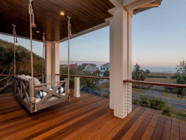 Luxury 5 Bedroom Vacation Getaway Short Walk to Beach