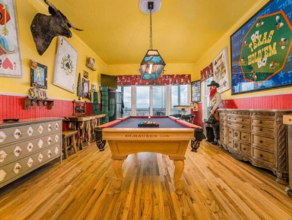Oceanfront Isle of Palms Vacation Home Sleeps Twenty Guests