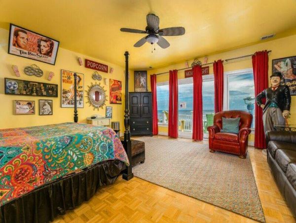 Oceanfront Isle of Palms Vacation Home Sleeps Twenty Guests
