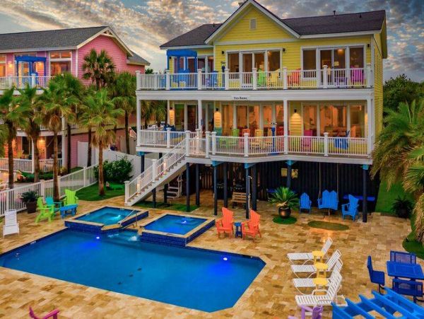 Oceanfront Isle of Palms Vacation Home Sleeps Twenty Guests
