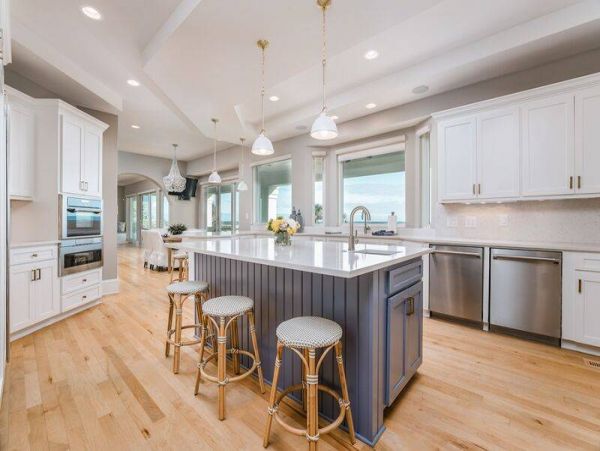 Oceanfront Luxury Vacation Home in Isle of Palms with Private Pool