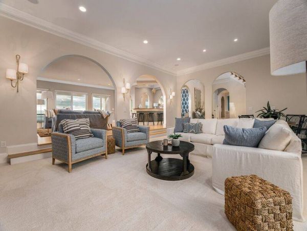 Oceanfront Luxury Vacation Home in Isle of Palms with Private Pool