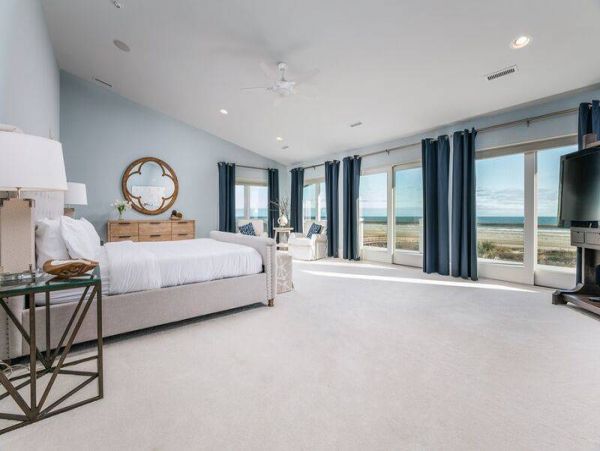 Oceanfront Luxury Vacation Home in Isle of Palms with Private Pool