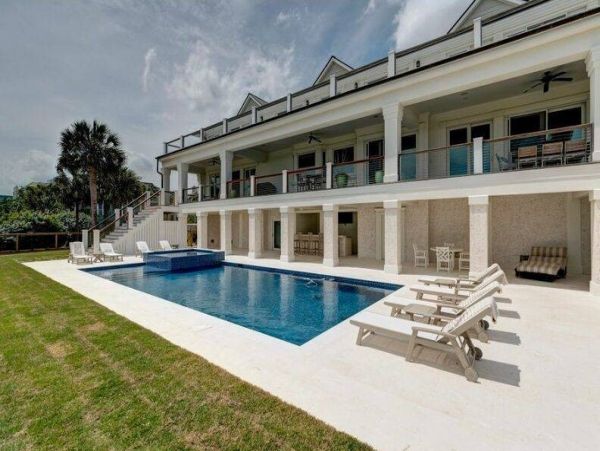 Oceanfront Luxury Vacation Home in Isle of Palms with Private Pool
