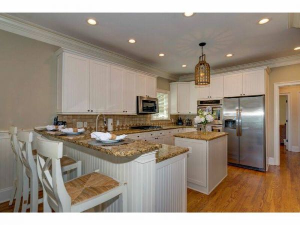 9 Bedroom Beach Home With Rooftop Pool!