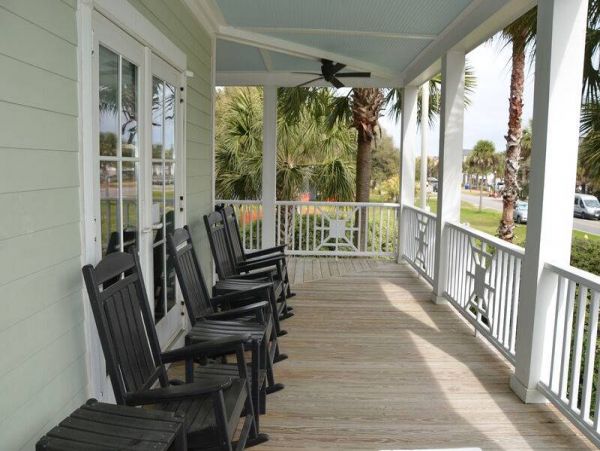 9 Bedroom Beach Home With Rooftop Pool!