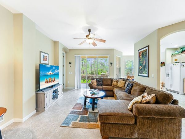 Naples Condo 1019791