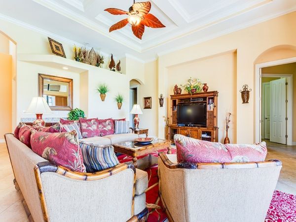 Naples Home 1019792