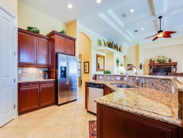 Naples Home 1019792