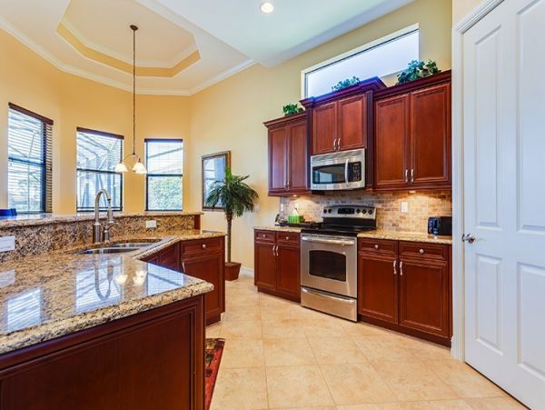 Naples Home 1019792