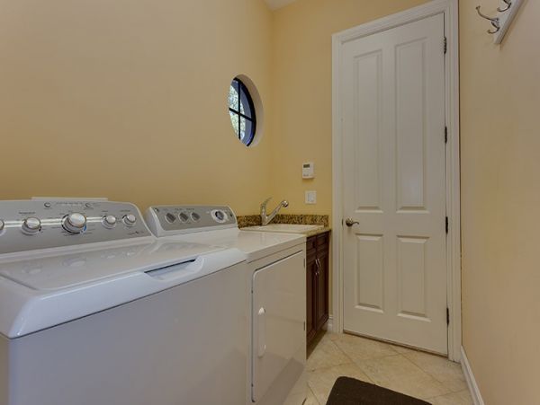 Naples Home 1019792