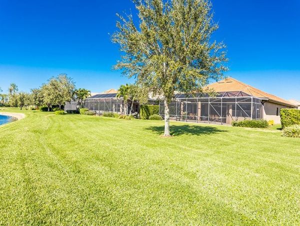 Naples Home 1019792