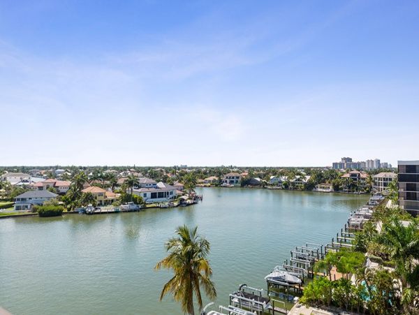 Expansive balcony overlooking the Bay and Gulf