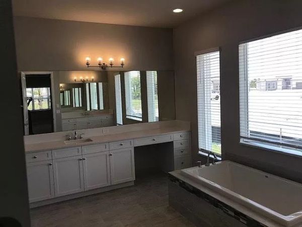 Naples Home 1019795