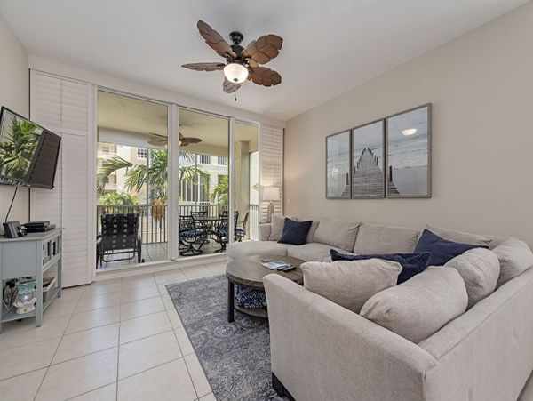 Naples Condo 1019798