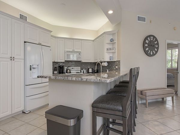 Naples Condo 1019798