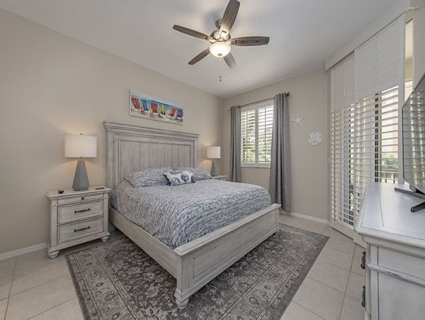 Naples Condo 1019798