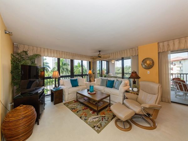 Naples Condo 1019799