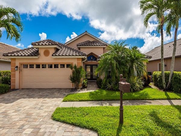 Naples Home 1019800