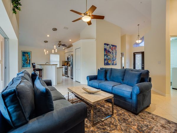 Naples Home 1019800
