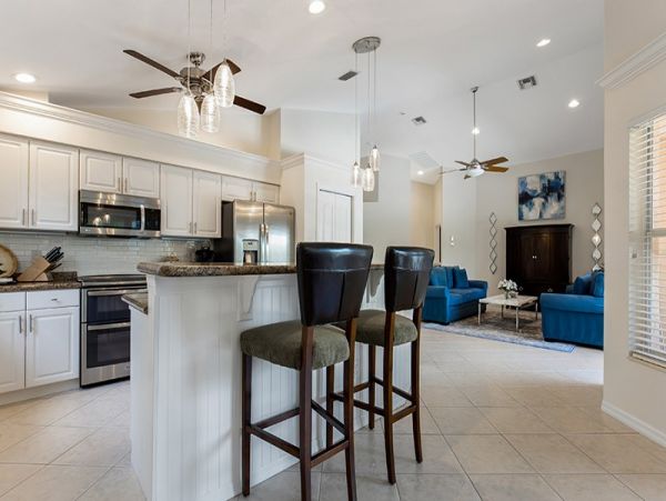 Naples Home 1019800