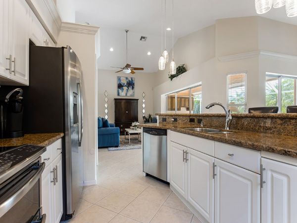 Naples Home 1019800