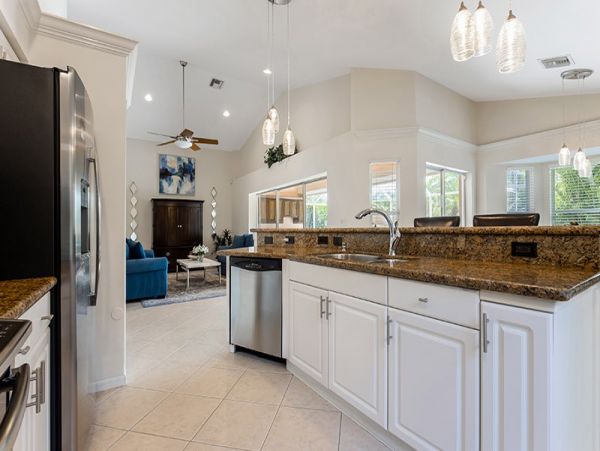 Naples Home 1019800