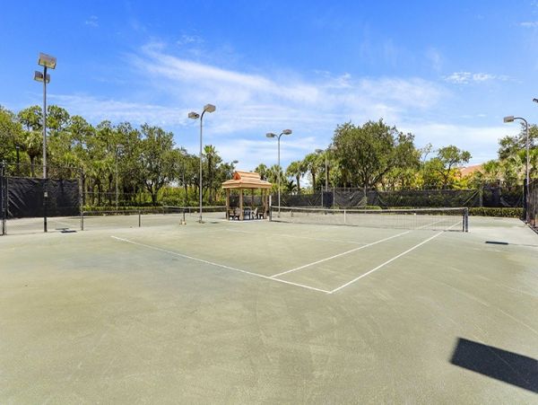 Naples Condo 1019802
