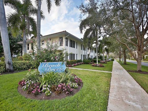 Naples Condo 1019803