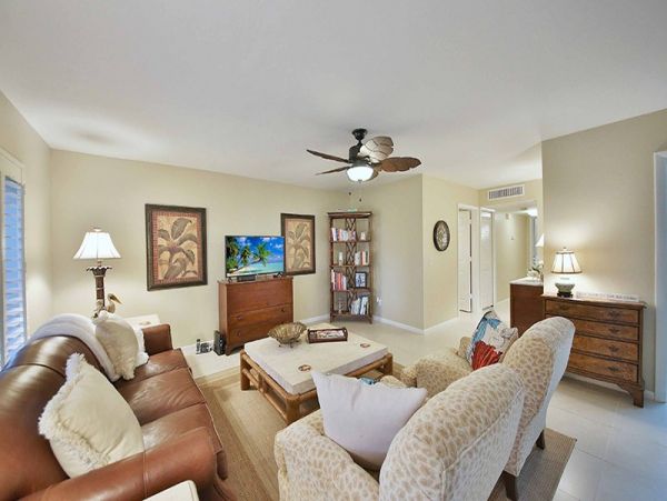 Naples Condo 1019803