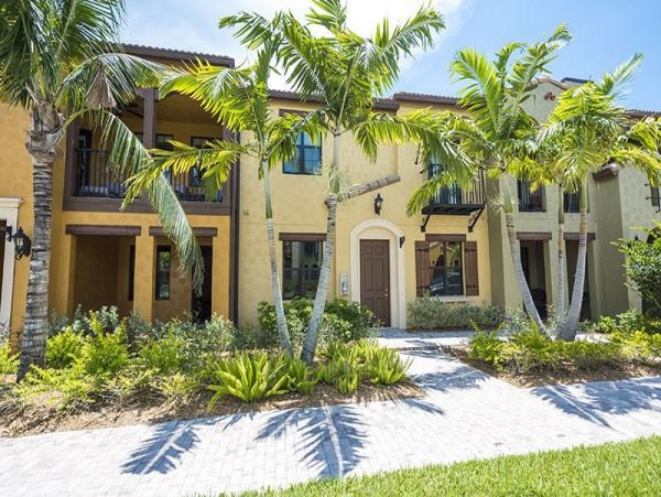 Naples Condo 1019804