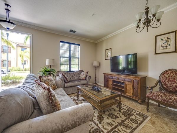 Naples Condo 1019804